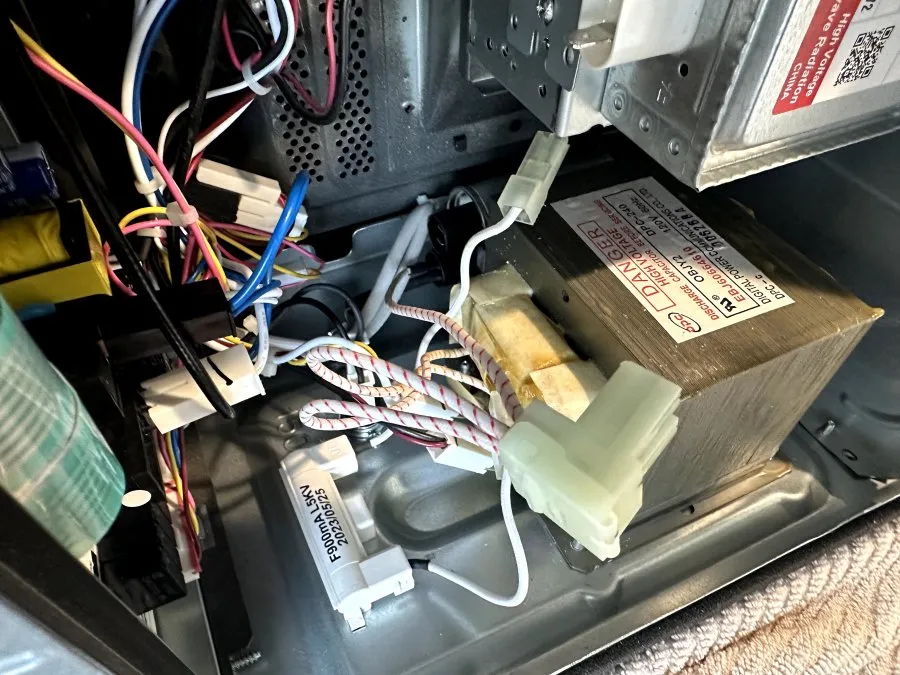 GE Microwave Repair – Magnetron Replacement — photo 3