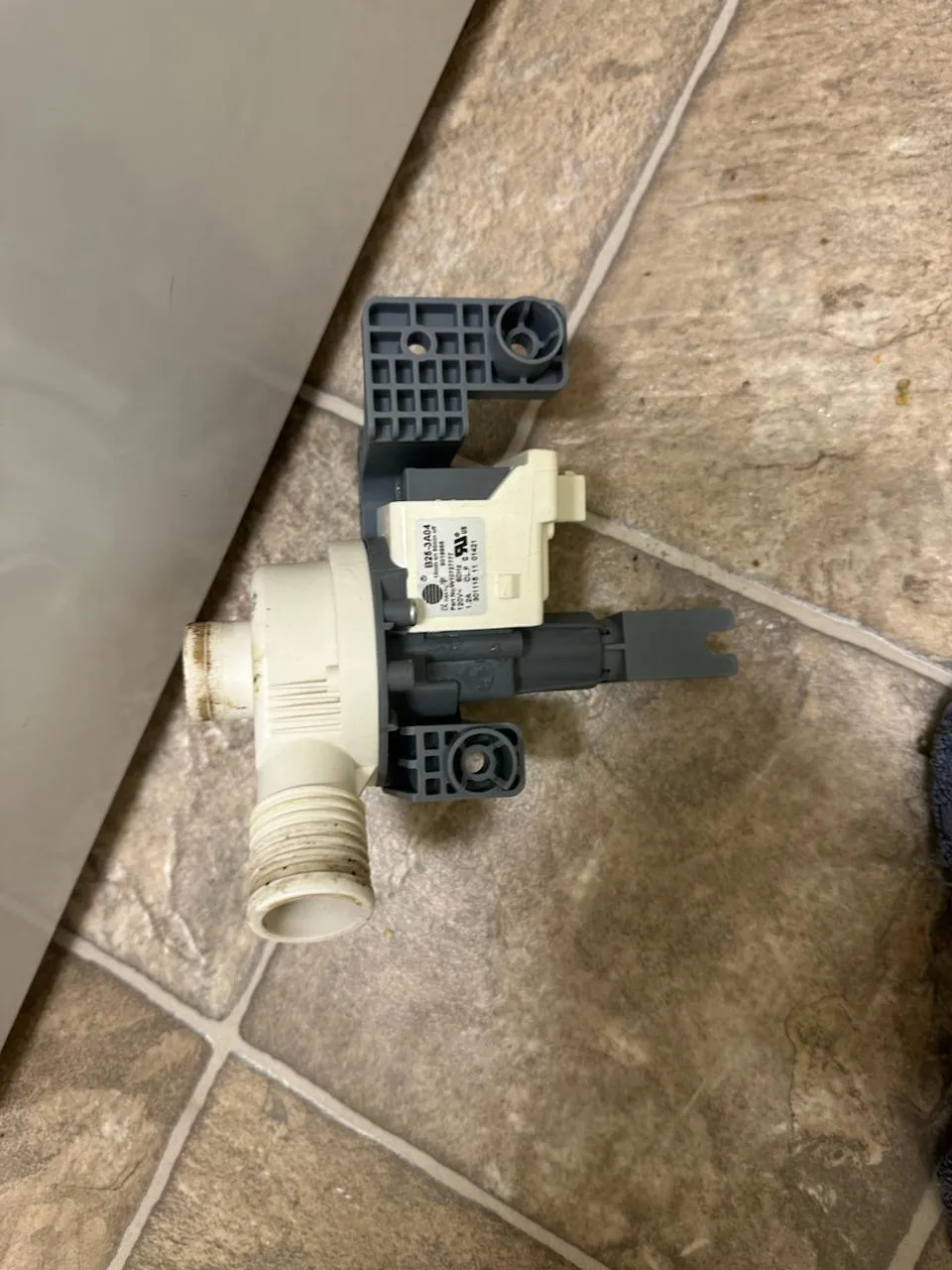 Whirlpool Washer Not Draining — Drain Pump Replacement Covered by AHS — photo 3