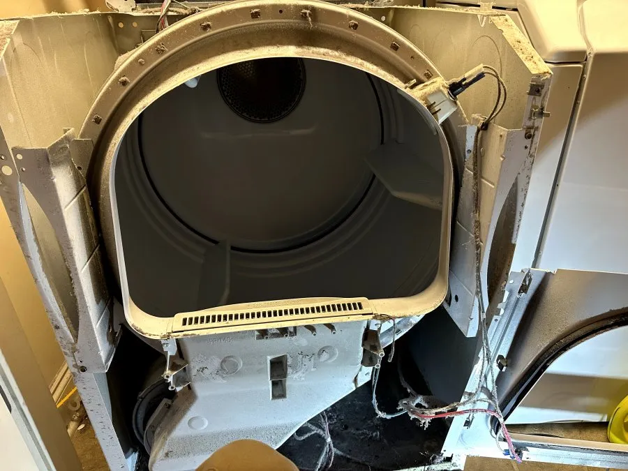Professional Dryer Cleaning in Raleigh — Internal Lint Removal for Safety and Efficiency — photo 2