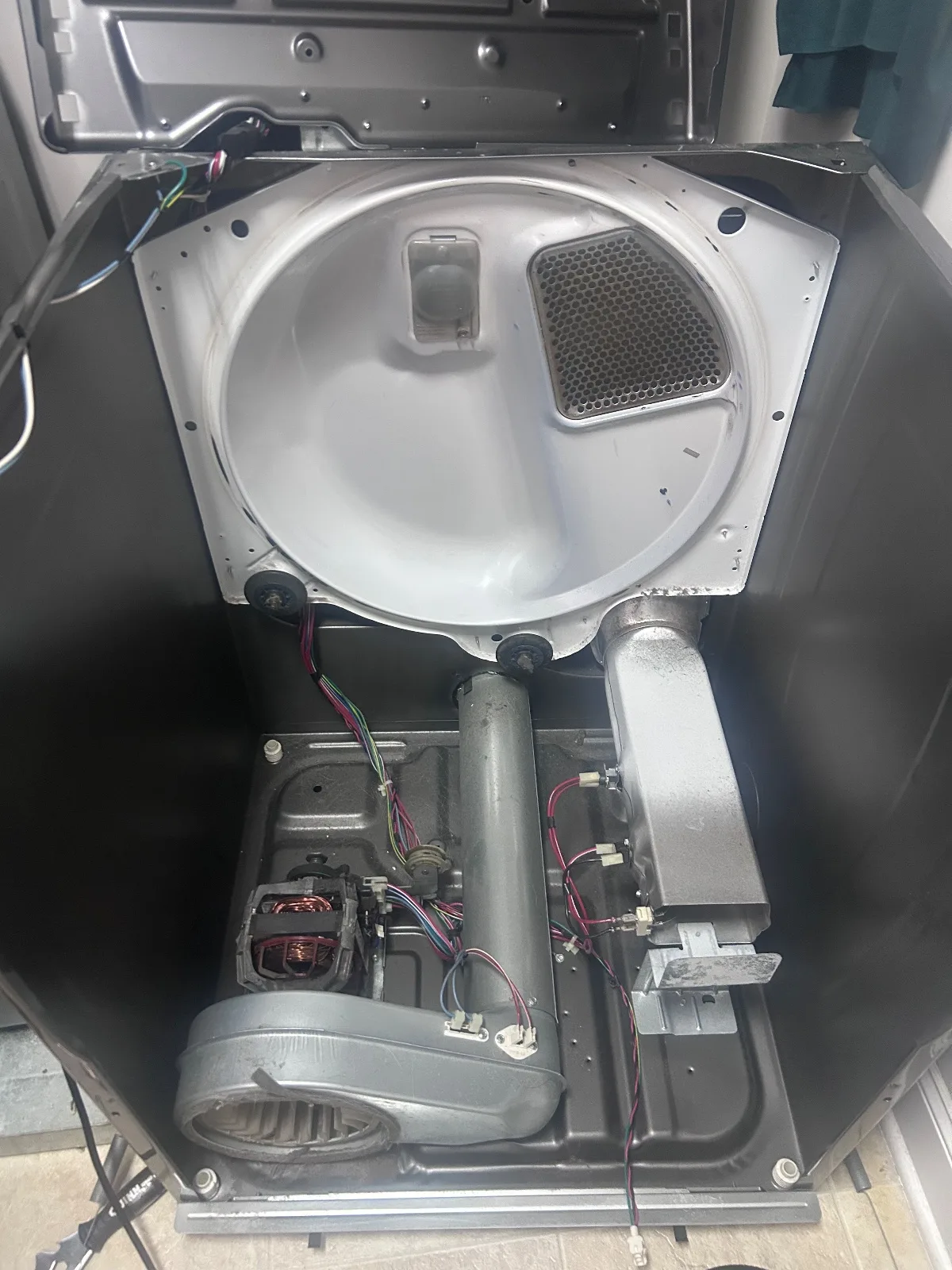 Whirlpool Dryer Squealing. Repair in Raleigh — photo 2